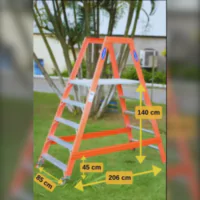 ESCADA PLATAFORMA TREPADEIRA EM FIBRA – ETP140